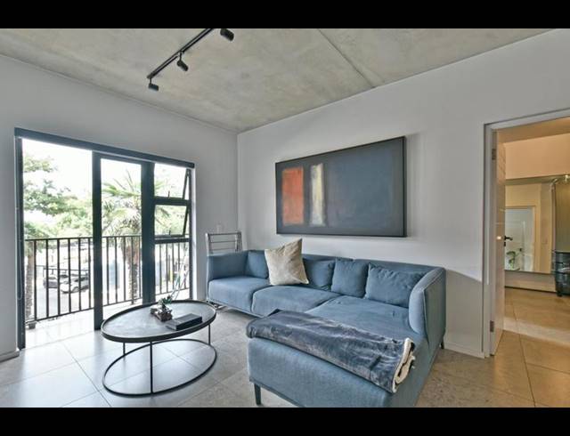 2 BEDROOM APARTMENT FOR SALE IN HYDE PARK